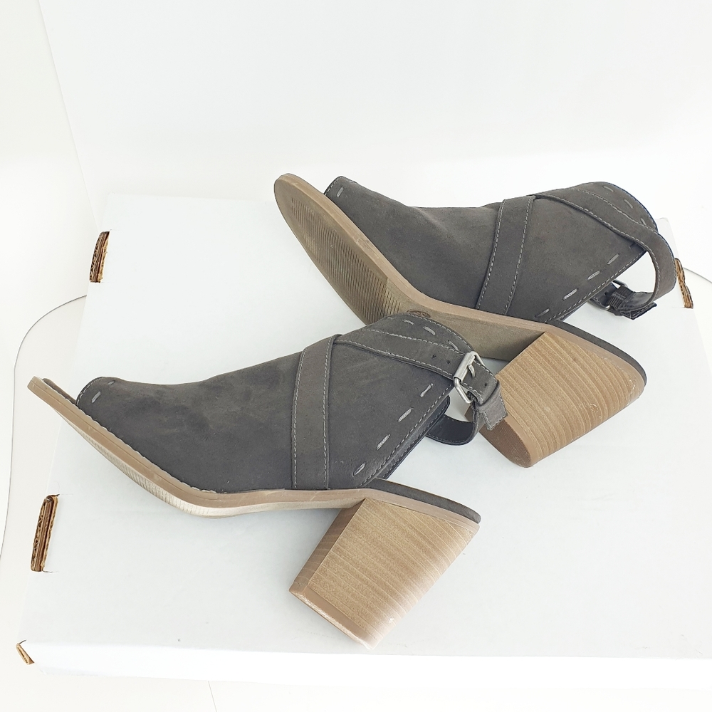 Dolcetta Brooke peep toe stacked chunky heel boots confort boho chic festival8.5